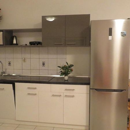 Apartamento Modra Kuca Mandre Exterior foto