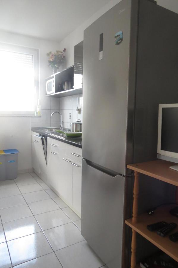 Apartamento Modra Kuca Mandre Exterior foto