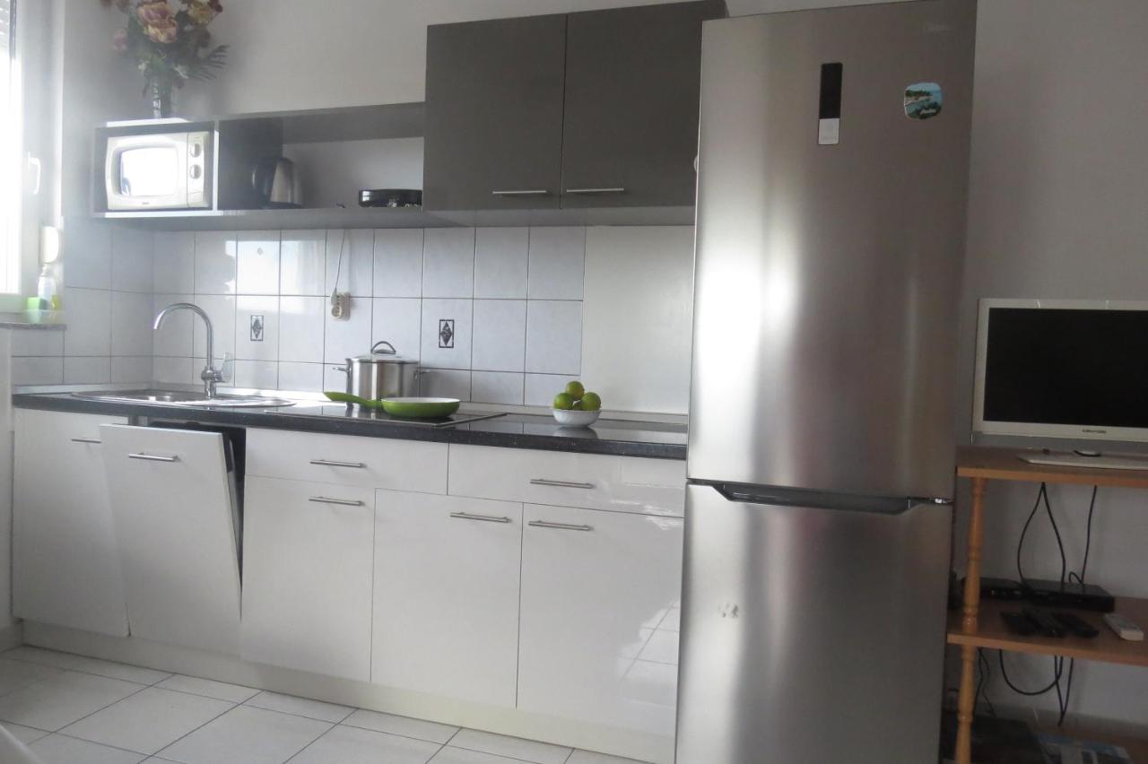 Apartamento Modra Kuca Mandre Exterior foto