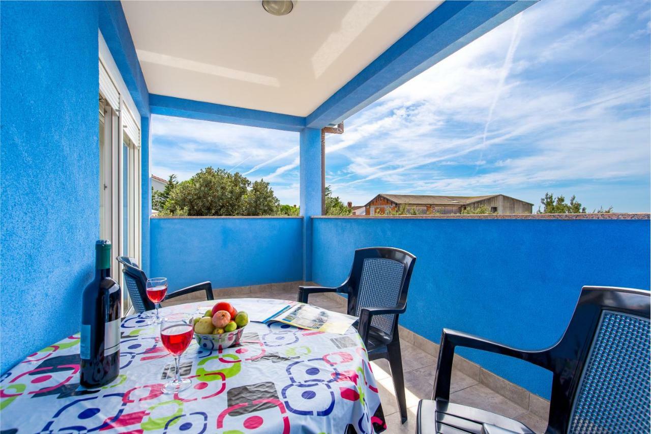 Apartamento Modra Kuca Mandre Exterior foto